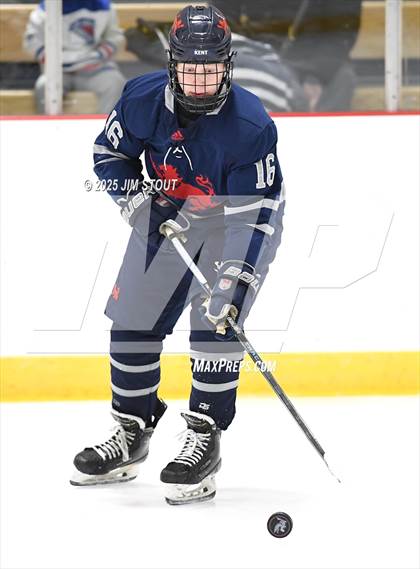 Thumbnail 2 in Kent vs. Trinity-Pawling (Avon Christmas Classic 7th Place) photogallery.