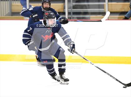 Thumbnail 3 in Kent vs. Trinity-Pawling (Avon Christmas Classic 7th Place) photogallery.