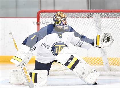 Thumbnail 2 in Kent vs. Trinity-Pawling (Avon Christmas Classic 7th Place) photogallery.