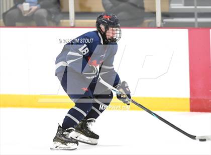 Thumbnail 3 in Kent vs. Trinity-Pawling (Avon Christmas Classic 7th Place) photogallery.