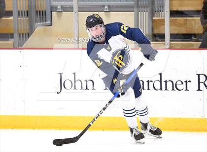 Thumbnail 3 in Kent vs. Trinity-Pawling (Avon Christmas Classic 7th Place) photogallery.