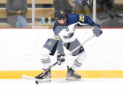 Thumbnail 2 in Kent vs. Trinity-Pawling (Avon Christmas Classic 7th Place) photogallery.