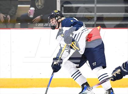 Thumbnail 1 in Kent vs. Trinity-Pawling (Avon Christmas Classic 7th Place) photogallery.