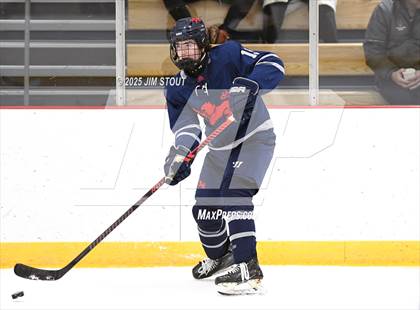 Thumbnail 1 in Kent vs. Trinity-Pawling (Avon Christmas Classic 7th Place) photogallery.