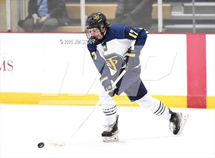 Thumbnail 2 in Kent vs. Trinity-Pawling (Avon Christmas Classic 7th Place) photogallery.