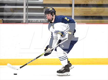 Thumbnail 3 in Kent vs. Trinity-Pawling (Avon Christmas Classic 7th Place) photogallery.