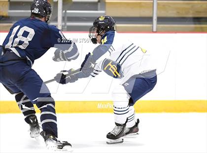 Thumbnail 3 in Kent vs. Trinity-Pawling (Avon Christmas Classic 7th Place) photogallery.