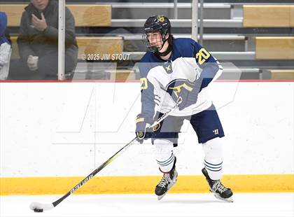 Thumbnail 2 in Kent vs. Trinity-Pawling (Avon Christmas Classic 7th Place) photogallery.