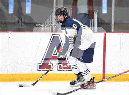 Thumbnail 1 in Kent vs. Trinity-Pawling (Avon Christmas Classic 7th Place) photogallery.