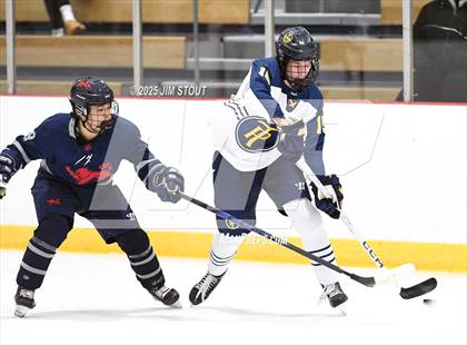 Thumbnail 3 in Kent vs. Trinity-Pawling (Avon Christmas Classic 7th Place) photogallery.
