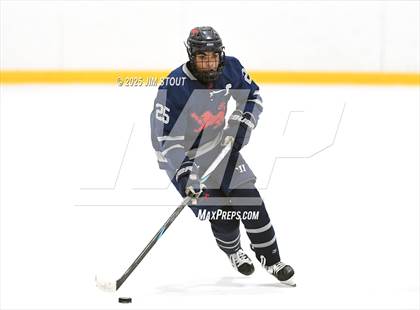 Thumbnail 1 in Kent vs. Trinity-Pawling (Avon Christmas Classic 7th Place) photogallery.