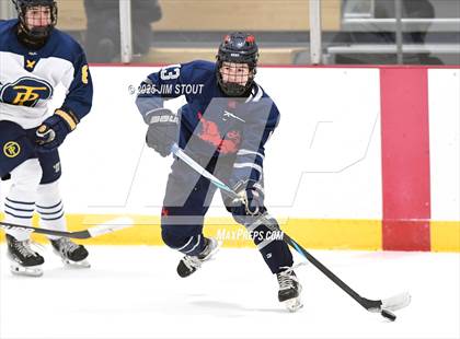Thumbnail 3 in Kent vs. Trinity-Pawling (Avon Christmas Classic 7th Place) photogallery.