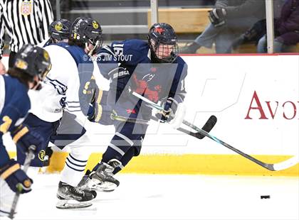 Thumbnail 3 in Kent vs. Trinity-Pawling (Avon Christmas Classic 7th Place) photogallery.