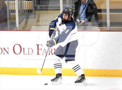 Thumbnail 3 in Kent vs. Trinity-Pawling (Avon Christmas Classic 7th Place) photogallery.