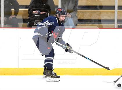 Thumbnail 2 in Kent vs. Trinity-Pawling (Avon Christmas Classic 7th Place) photogallery.