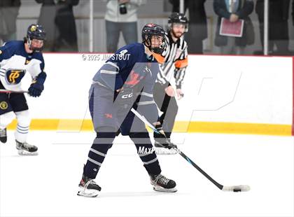 Thumbnail 3 in Kent vs. Trinity-Pawling (Avon Christmas Classic 7th Place) photogallery.