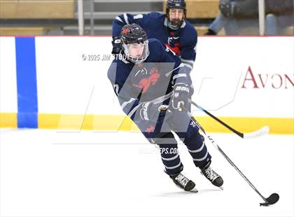 Thumbnail 1 in Kent vs. Trinity-Pawling (Avon Christmas Classic 7th Place) photogallery.