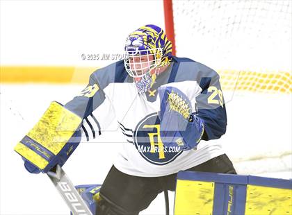 Thumbnail 1 in Kent vs. Trinity-Pawling (Avon Christmas Classic 7th Place) photogallery.