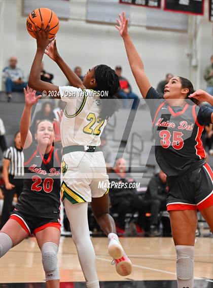Thumbnail 2 in Ontario Christian vs. Mater Dei photogallery.
