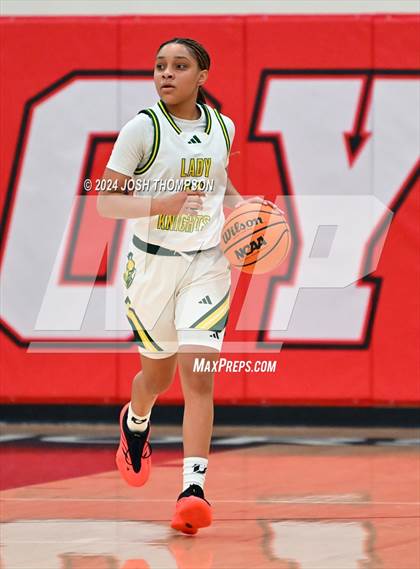 Thumbnail 1 in Ontario Christian vs. Mater Dei photogallery.