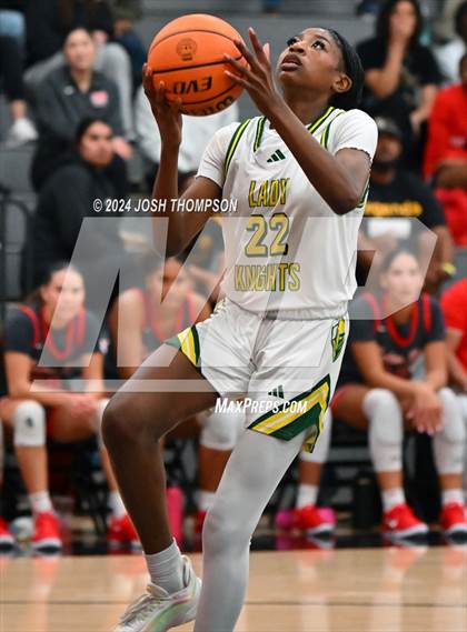 Thumbnail 1 in Ontario Christian vs. Mater Dei photogallery.