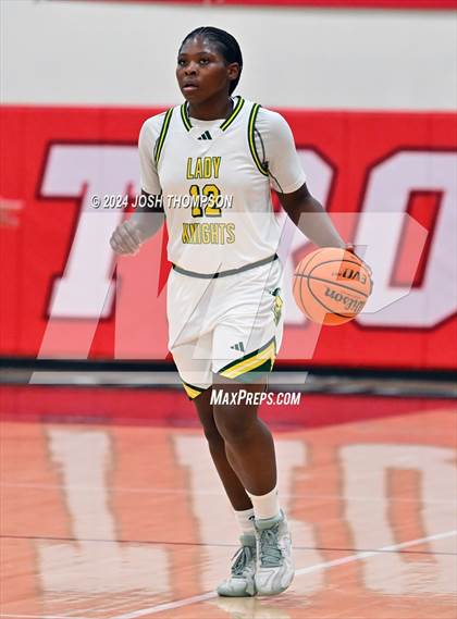 Thumbnail 1 in Ontario Christian vs. Mater Dei photogallery.