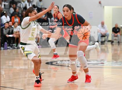 Thumbnail 1 in Ontario Christian vs. Mater Dei photogallery.