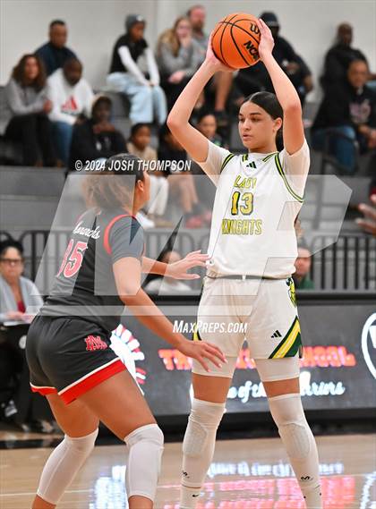 Thumbnail 2 in Ontario Christian vs. Mater Dei photogallery.