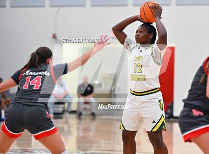 Thumbnail 2 in Ontario Christian vs. Mater Dei photogallery.
