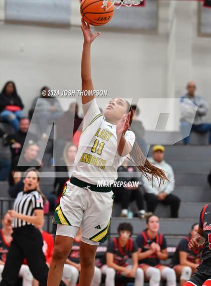 Thumbnail 3 in Ontario Christian vs. Mater Dei photogallery.