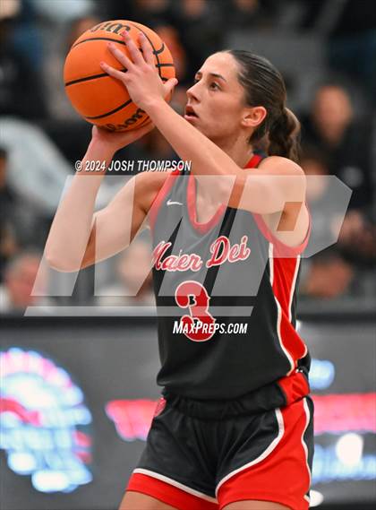 Thumbnail 3 in Ontario Christian vs. Mater Dei photogallery.