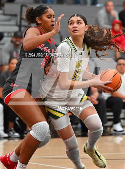 Thumbnail 3 in Ontario Christian vs. Mater Dei photogallery.