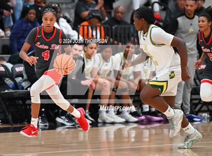 Thumbnail 2 in Ontario Christian vs. Mater Dei photogallery.