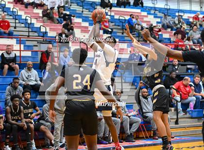 Thumbnail 2 in New Haven vs Kokomo (Phil Cox Memorial Holiday Tournament)  photogallery.