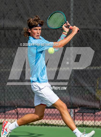 Thumbnail 3 in 5A State Tournament Day 1 photogallery.