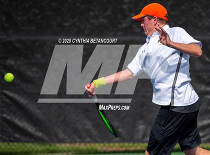 Thumbnail 3 in 5A State Tournament Day 1 photogallery.