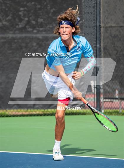 Thumbnail 2 in 5A State Tournament Day 1 photogallery.