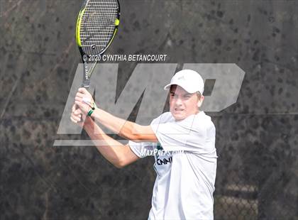 Thumbnail 3 in 5A State Tournament Day 1 photogallery.