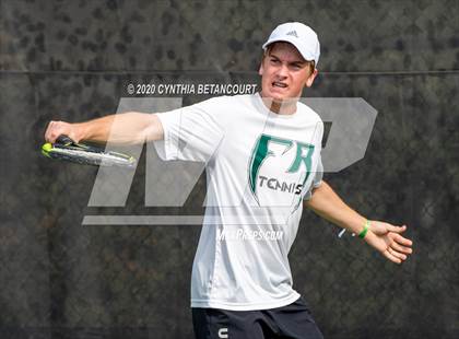 Thumbnail 2 in 5A State Tournament Day 1 photogallery.