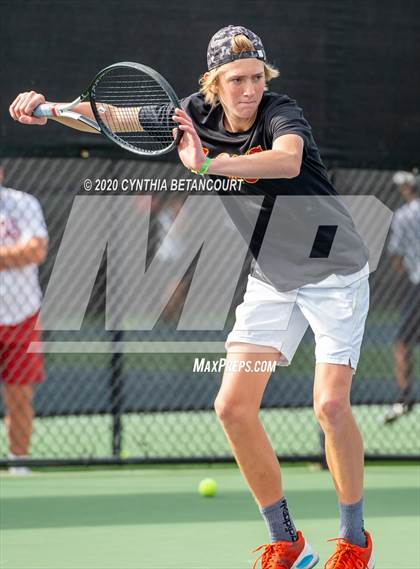 Thumbnail 3 in 5A State Tournament Day 1 photogallery.