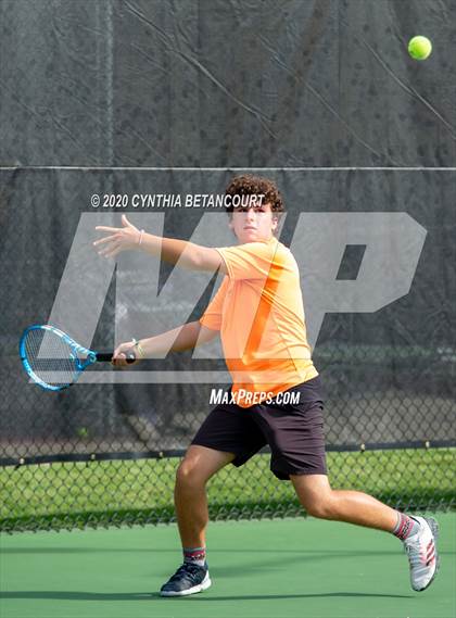 Thumbnail 1 in 5A State Tournament Day 1 photogallery.