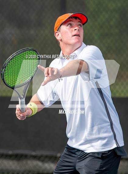 Thumbnail 3 in 5A State Tournament Day 1 photogallery.
