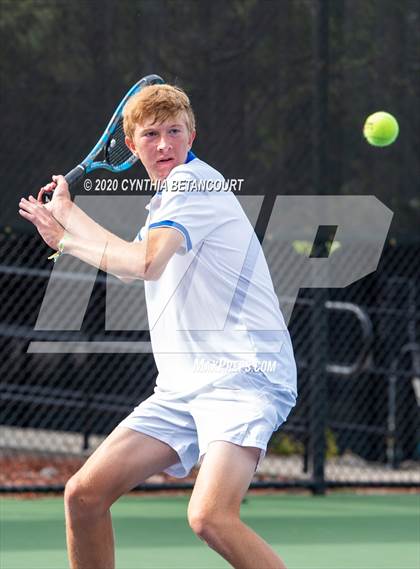 Thumbnail 1 in 5A State Tournament Day 1 photogallery.