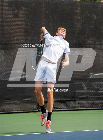 Thumbnail 3 in 5A State Tournament Day 1 photogallery.