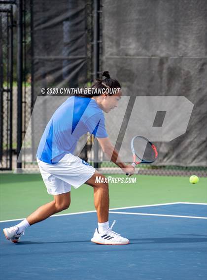 Thumbnail 2 in 5A State Tournament Day 1 photogallery.
