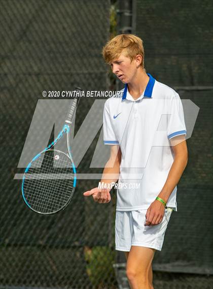 Thumbnail 2 in 5A State Tournament Day 1 photogallery.