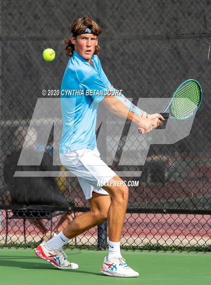 Thumbnail 1 in 5A State Tournament Day 1 photogallery.