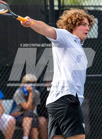 Thumbnail 3 in 5A State Tournament Day 1 photogallery.