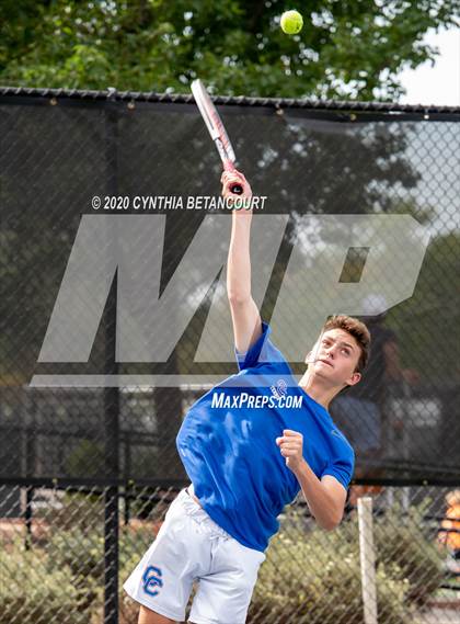 Thumbnail 2 in 5A State Tournament Day 1 photogallery.