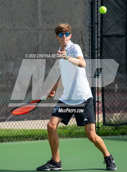 Thumbnail 1 in 5A State Tournament Day 1 photogallery.